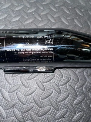 Tubo de escape Triumph Rocket III se adapta a la pieza 2005-2009 #2208414 Foto 1 de 4