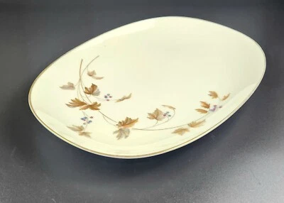 Plato para servir vintage - 13" ovalado Woodland de Noritake Foto 1 de 4