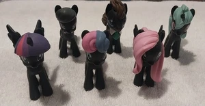 My Little Pony Black Mystery Minis Serie 6 Figuren 3" MLP Funko Pop - Bild 1 von 4