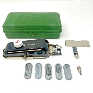 Vintage Singer Buttonholer M# 160506 komplett im grünen Hartplastikkoffer - schön! - Bild 1 von 11