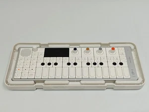TEENAGE ENGINEERING OP-1 field_0,84_6 - Bild 1 von 8