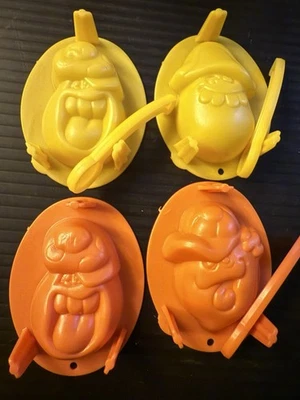 Lote de 4 moldes de hielo vintage 1977 Pillsbury divertido cara bebida mezcla 3/cucharas Goofy Foto 1 de 4