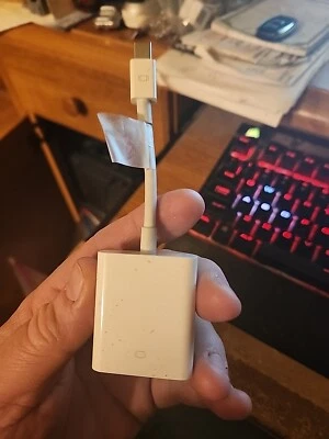 Apple OEM (A1307) Mini Display Port to VGA Adapter - White - Image 1 of 4