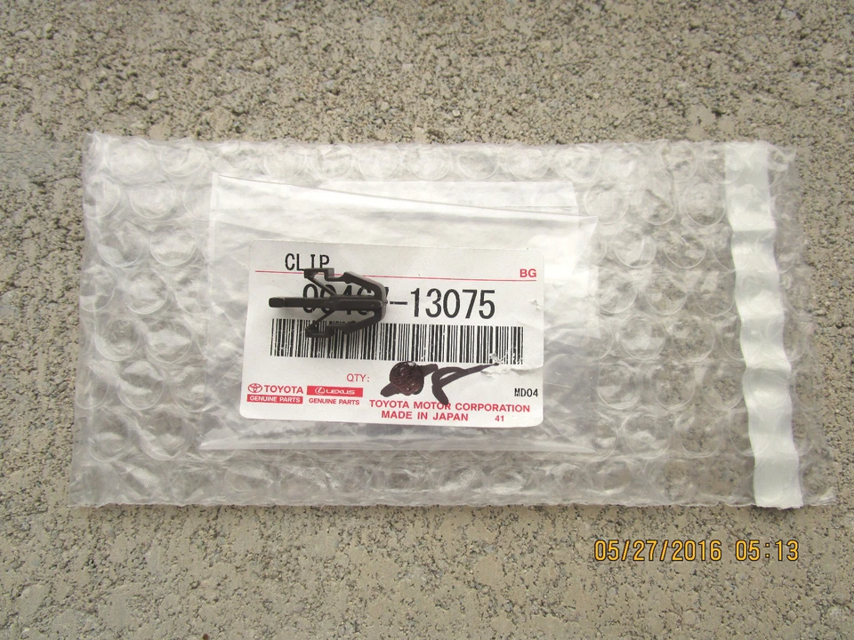 03 - 09 TOYOTA 4RUNNER ОГРАНИЧЕННЫЙ ПЕРЕДНИЙ БАМПЕР ВЕРХНЯЯ РЕШЕТКА ФИКСАТОР ЗАЖИМ НОВЫЙ - Изображение 1 из 1