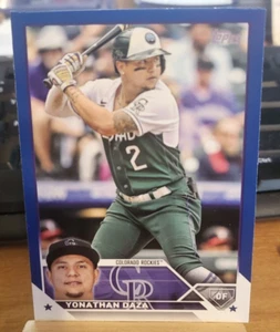 2023 Topps Royal Blue Yonathan Daza #122 Parallel Colorado Rockies - Picture 1 of 2
