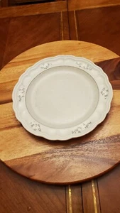 Pfaltzgraff Heirloom 10.5" Dinner Plates Gray White Flowers Scalloped - Picture 1 of 8