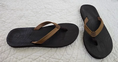 Sandalias de Tanga REEF Zen Love Marrón Talla/US 10-11? Longitud 10 3/4 W-4" Foto 1 de 4