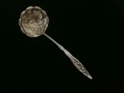 Cucharón de salsa crema Lily of the Valley Whiting Division Foto 1 de 2