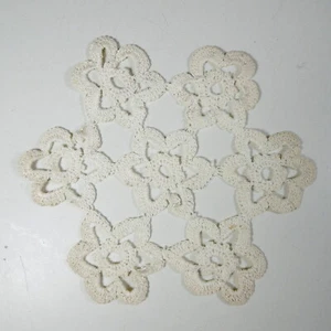R952 ANTICO PIZZO MERLETTO CENTRINO CENTROTAVOLA IN TESSUTO BIANCO VINTAGE 18 cm - Imagen 1 de 4