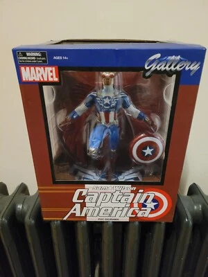 Diorama de PVC Sam Wilson Capitán América - Juguetes Diamond Select Foto 1 de 4