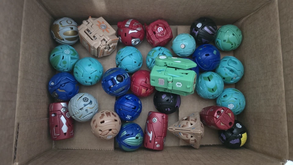 Bakugan Lot - Image 1 of 1