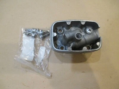 Корпус тахометра, правая боковая крышка головки блока цилиндров 1975 Honda cb200T - Изображение 1 из 4