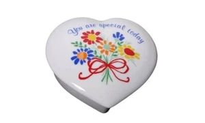 Papel You Are Special Today Tomorrow & Always Heart Trinket Box Japan Flowers - Imagen 1 de 13