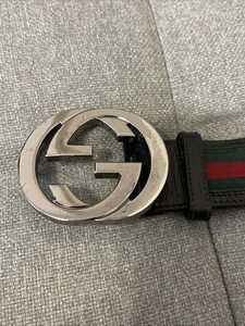 Gucci Autore Cintura GG in pelle a rete 85 cm 34 nero/rosso/verde con fibbia argento unisex - Foto 1 di 10