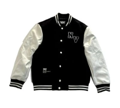 Chaqueta Universitaria Clásica DKNY en Negro Blanco Foto 1 de 4