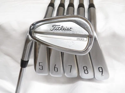 Juego de varillas de acero rígido flexible LH Titleist T200 Iron 5-PW AMT Black S300 usadas Foto 1 de 4