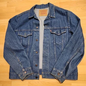 Vintage Levis Denim Jean Trucker Jacket 75505-0211 Size 44 Red Tag Canada - Bild 1 von 8