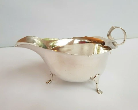 Beautiful Art Deco Solid Silver Sauce Boat by James Deakin & Son, Sheffield 1931 Cover