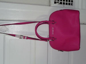 AUTHENTIC MICHAEL KORS CINDY LARGE DOME SATCHEL FUSCHIA NWTS - Picture 1 of 12