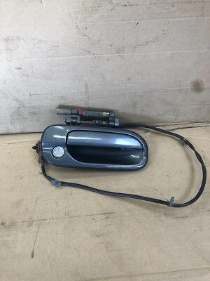 Manija de puerta delantera Nissan Sentra 2000-2003 pasajero derecho conjunto gris con cilindro de bloqueo Foto 1 de 4