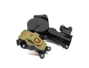 2015 AUDI A4 (B8 8K) 2.0L (CAED) ENGINE CRANKCASE OIL SEPARATOR PCV VALVE - Picture 1 of 8