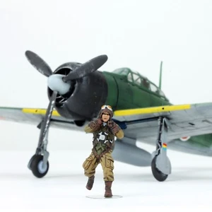 PreSale ProPainted 1:48 Japanese Pilot WW2 #5 (No Aircraft) - Picture 1 of 7