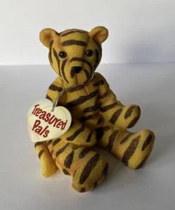LOVELY 1999 TREASURED PALS TIMMY THE TIGER ORNAMENT FIGURE WITH HEART TAG - Picture 1 of 6