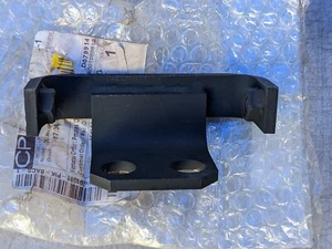 Genuine Komatsu 707-88-84990 7078884990 Bracket - Picture 1 of 2