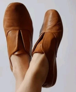Chocolat Blue Mario Brown Leather Elastic Back Slip-On Flats Shoes! Size 9.5 - Picture 1 of 7