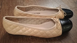 Paul Mayer hautfarben hellbraun Titou schwarz Lack Kappe Zehe gesteppt Leder Schleife Ballerinas EUC 7 - Bild 1 von 10