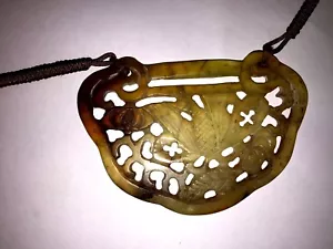 ANTIQUE CHINESE HAND CARVED NATURAL JADE PENDANT NECKLACE - Picture 1 of 12