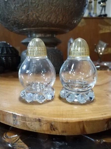 Vintage imperial Candlewick pressed Glass salt & pepper shakers. Boopie feet - Picture 1 of 6