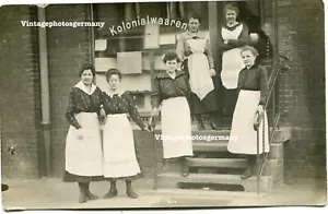 D3600 Foto ca 1914 Stadt Geschäft Kolonialwaren Laden Schaufenster Verkäuferin - Picture 1 of 2