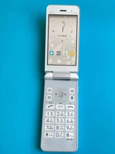 KYOCERA GRATINA KYF39 Snow White Android Flip Phone Unlocked From Japan - Picture 1 of 20