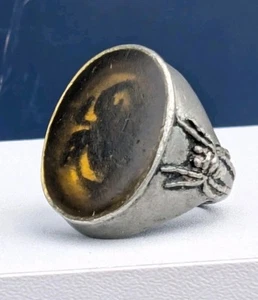 Anello Tomba Ragno Ambra Scura Peltro R94 Alchimia Gotico Uomo Taglia Q 58 Steampunk - Foto 1 di 23