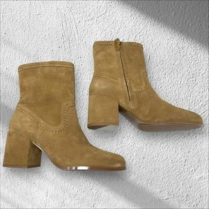 Vince Camuto Pailey Tan Suede Booties Size 9.5 Sold at Evereve Classic Western - Picture 1 of 12