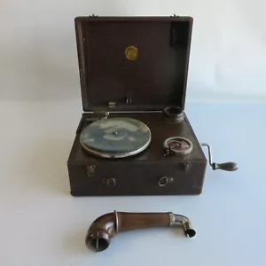POLYPHON MUSIK PORTABLE SUITCASE GRAMOPHONE/PHONOGRAPH - AS IS - WINDS UP - Picture 1 of 14
