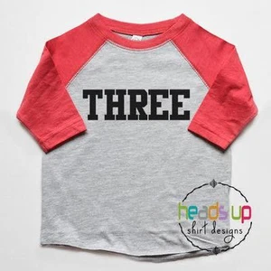 Shirt Dritter Geburtstag Raglan Kleinkind Junge/Mädchen - Drei T-Shirt Junge/Mädchen Geburtstag - Bild 1 von 2