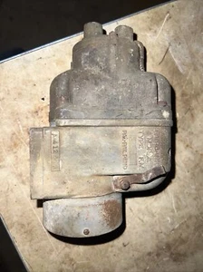 Farmall Regular Tractor Fairbanks Morse J4A11 Base Mount Magneto Rebuilder - Picture 1 of 9