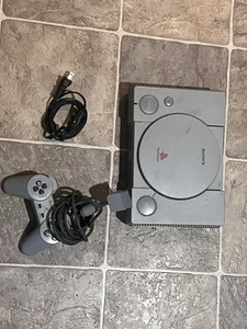 Sony PlayStation 1 PS1 Original Console SCPH-7501 w/Original Controller - Picture 1 of 6