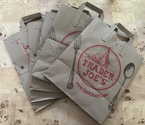 TRADER JOE'S BROWN PAPER GROCERY SHOPPING BAGS lot of 5 w/handles reusable - Picture 1 of 5