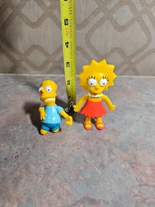 Bart y Lisa Simpson - Dos (2) - Pequeños juguetes/figuras de 3" - Ver fotos - Imagen 1 de 7