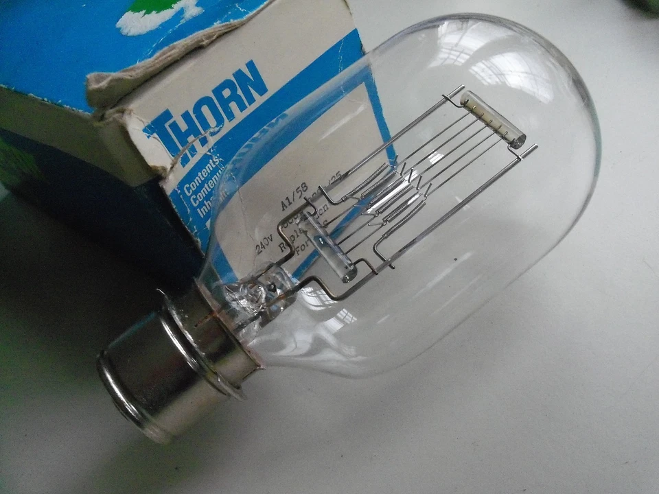 ATLAS MAZDA PHILIPS Bombilla Proyector Lámpara A1/58 240v 1000w P28S/25 Reemplazo BRS 151832-5. 35 fx