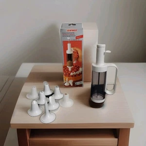 Vintage Leifheit One Handed Cake Decorator With 6 Inserts Made in West Germany - Picture 1 of 7