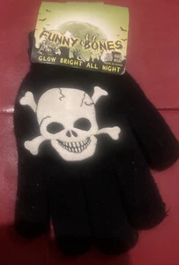 NEW Funny Bones Glow In The Dark Mittens Skull Design HALLOWEEN  - Picture 1 of 3