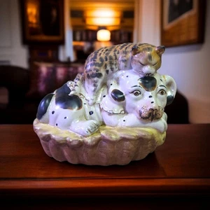 Vintage Staffordshire-Stil Keramik 9" Katze & Hund auf Korb Figur handbemalt  - Bild 1 von 19