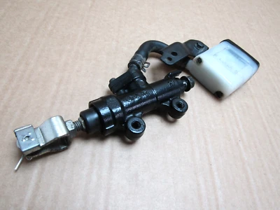 Cilindro maestro freno trasero honda cb500f 2022 7.327 millas (11616) Foto 1 de 4