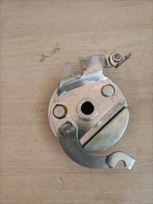 FLASQUE DE FREIN AVANT PEUGEOT 102 KTL.. - Photo 1/2