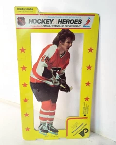 Hockey Heroes Bobby Clarke 1975 Stand Up Philadelphia Flyers NHL NUEVO SELLADO 16" - Imagen 1 de 8