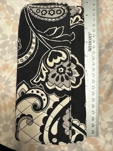 Vera Bradley 9” Tri Fold Checkbook Wallet For Cards/Zipper Pocket Magnet Close - Picture 1 of 19